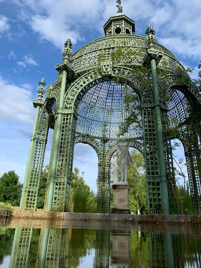 Le Logis Cantilien Lamorlaye-Chantilly Exteriör bild